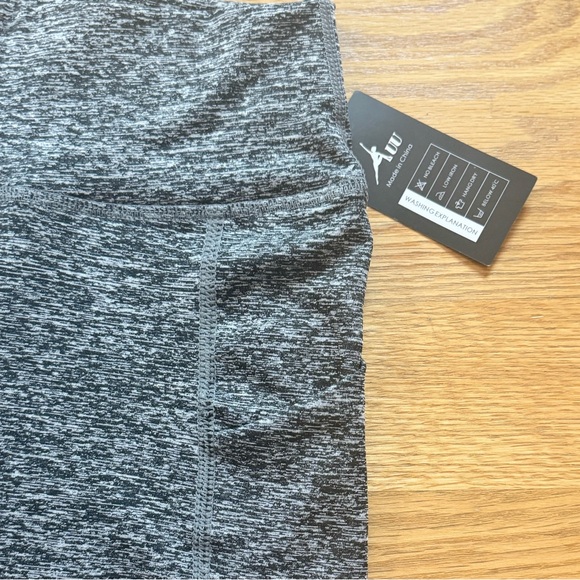 UU active legging shorts, Brand New, Size S, Gray - Picture 3 of 6
